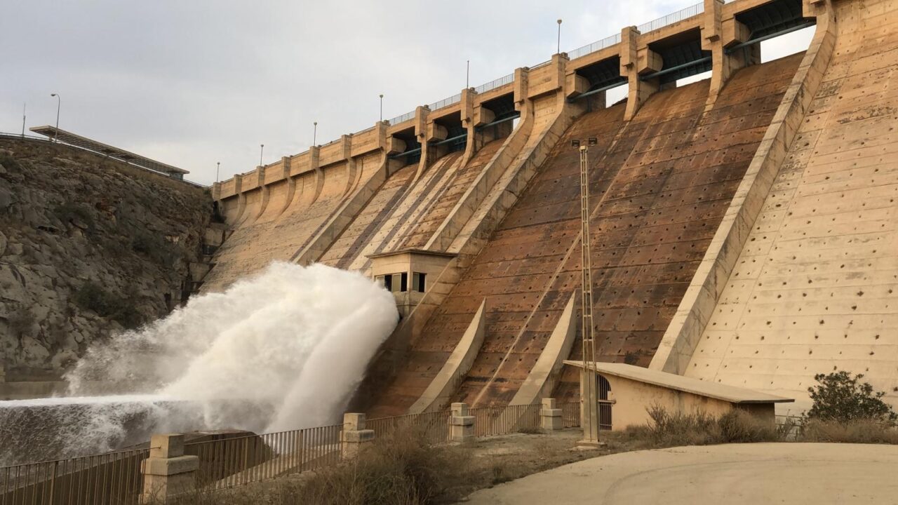Presa del embalse de Santomera, Murcia